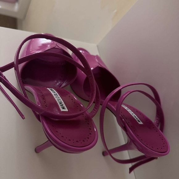 Manolo Blahnik Pink Heeled Sandals - Picture 8 of 10